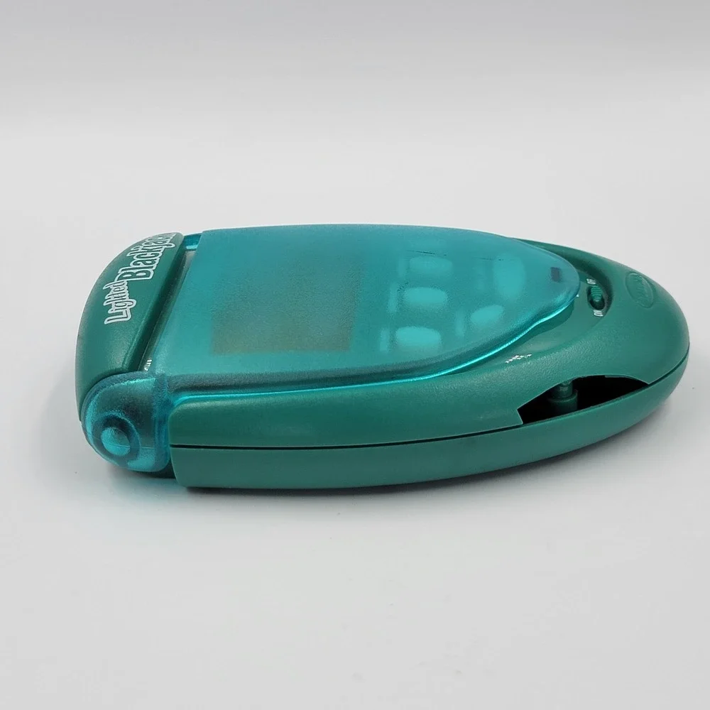 Radica Lighted Blackjack‎ Flip-Top Electronic Handheld Game